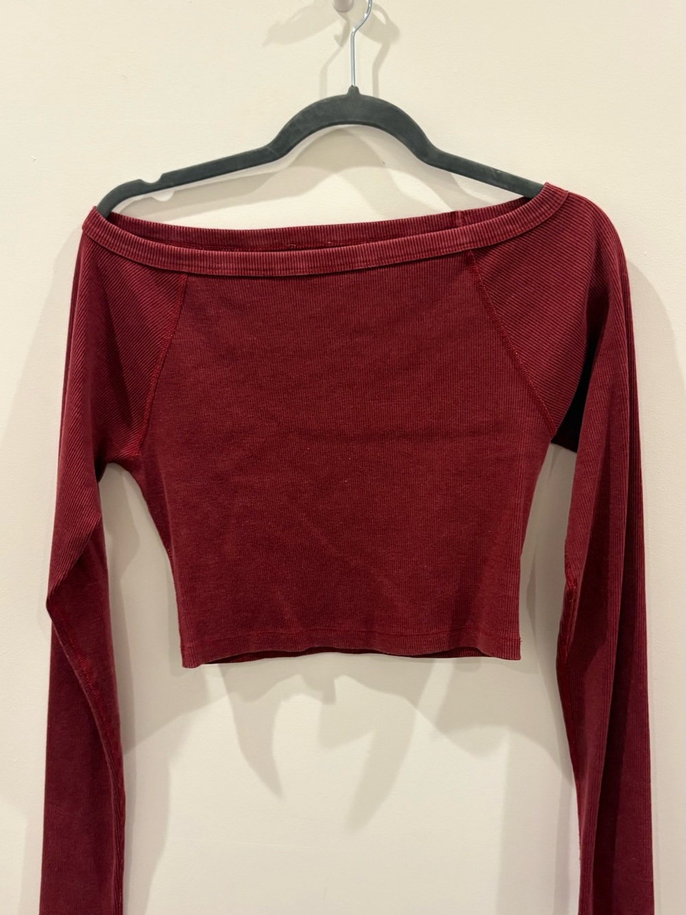 Off-Shoulder Long Sleeve Crop Top - Burgundy
